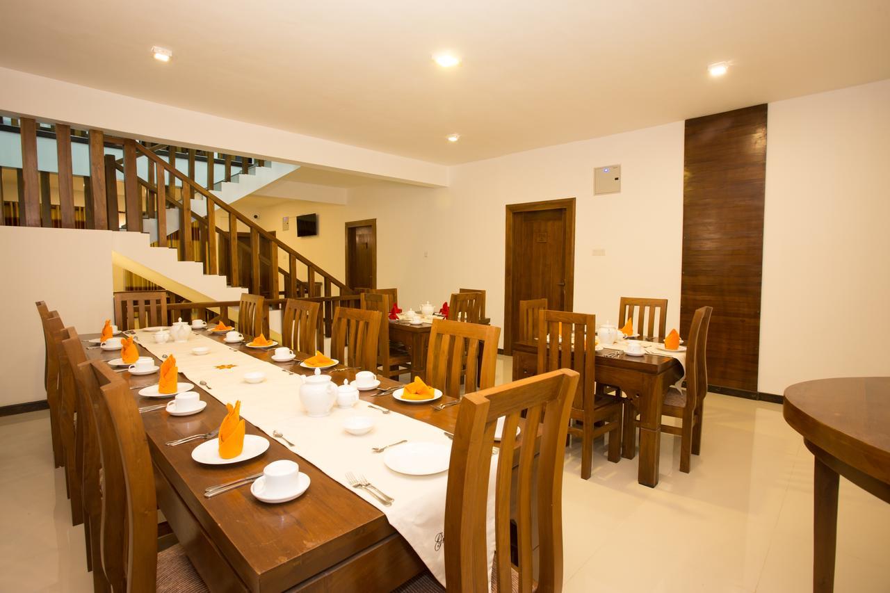 Grand Camellia Hotel Nuwara Eliya Dış mekan fotoğraf