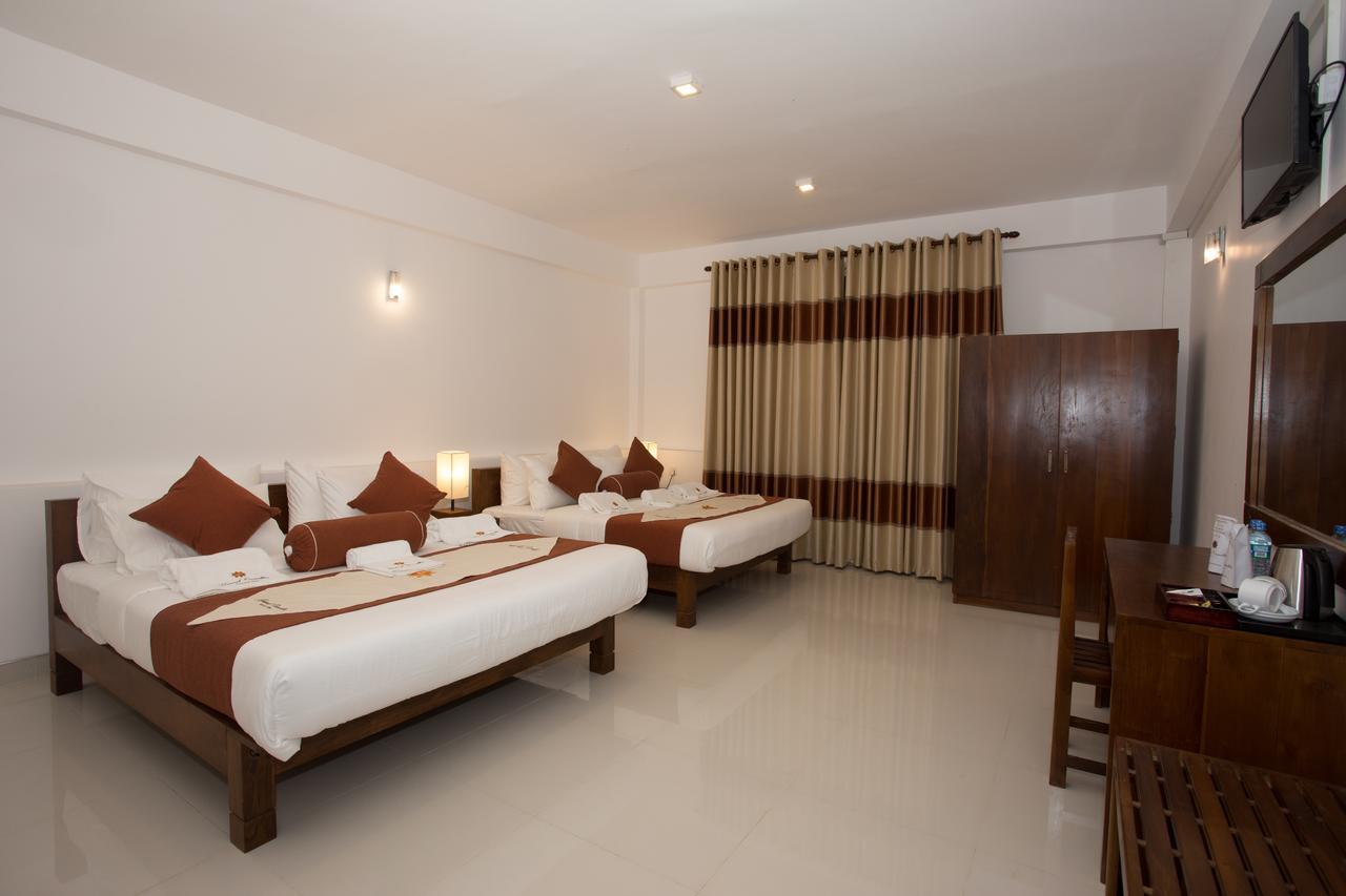 Grand Camellia Hotel Nuwara Eliya Dış mekan fotoğraf